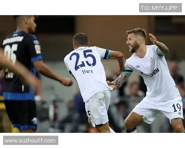 布鲁日与沙尔克04激战正酣谁能在欧战中笑到最后