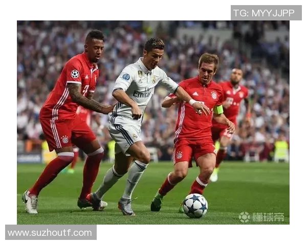 拜仁与皇马激情对决全场直播精彩瞬间回顾与分析 拜仁与皇马激情对决全场直播精彩瞬间回顾与分析